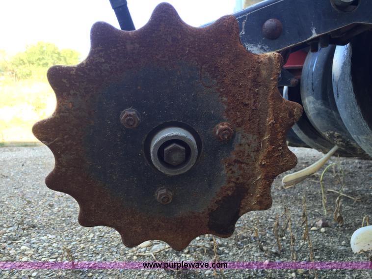 image for item J1736 2001 White 8524 planter