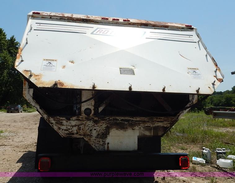 image for item J3767 1996 Ford LN8000F Roto Mix feed truck