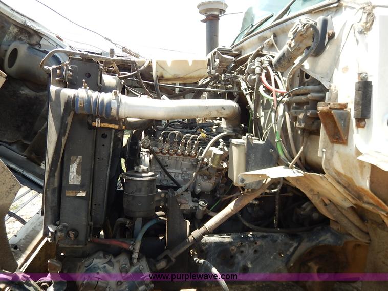 image for item J3767 1996 Ford LN8000F Roto Mix feed truck