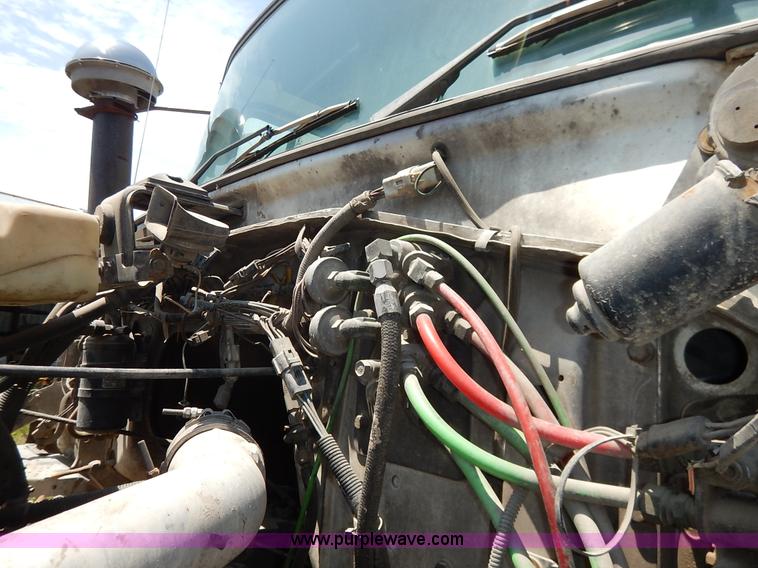 image for item J3767 1996 Ford LN8000F Roto Mix feed truck