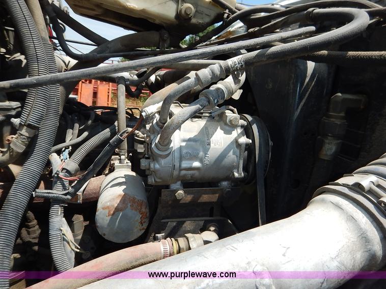 image for item J3767 1996 Ford LN8000F Roto Mix feed truck