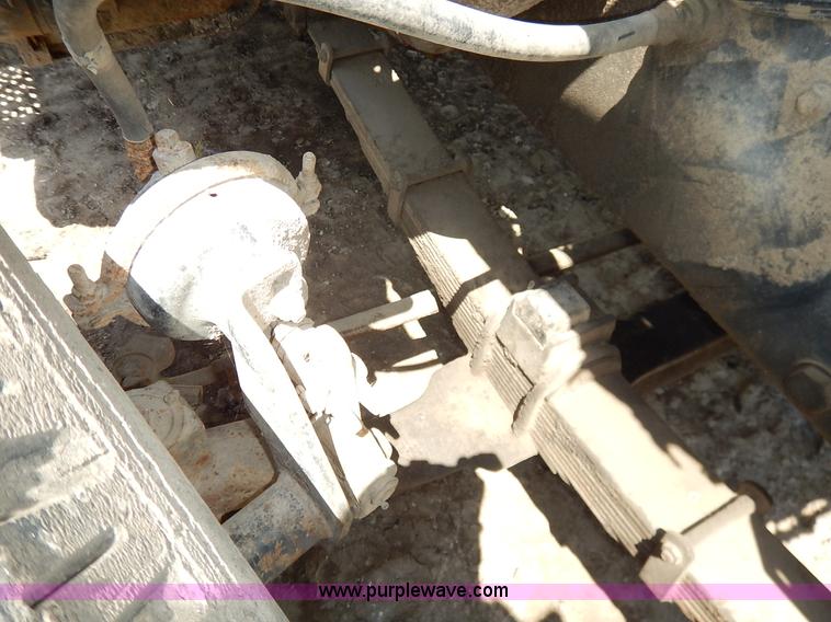 image for item J3767 1996 Ford LN8000F Roto Mix feed truck