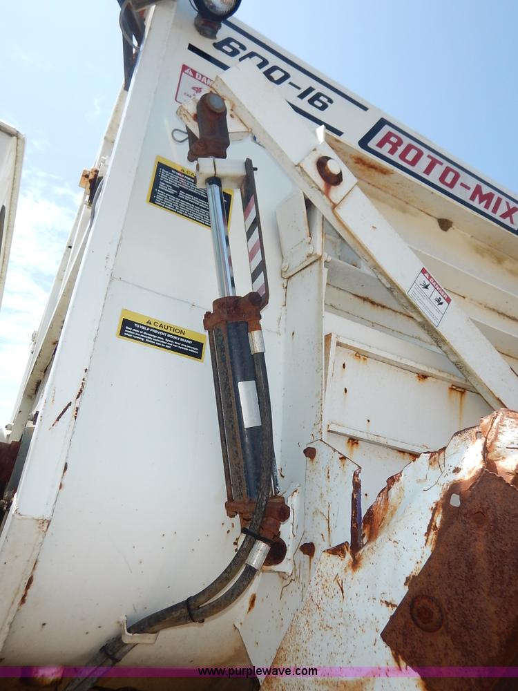 image for item J3767 1996 Ford LN8000F Roto Mix feed truck