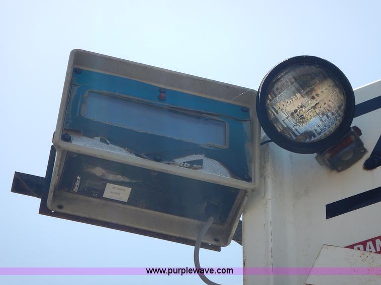 image for item J3767 1996 Ford LN8000F Roto Mix feed truck