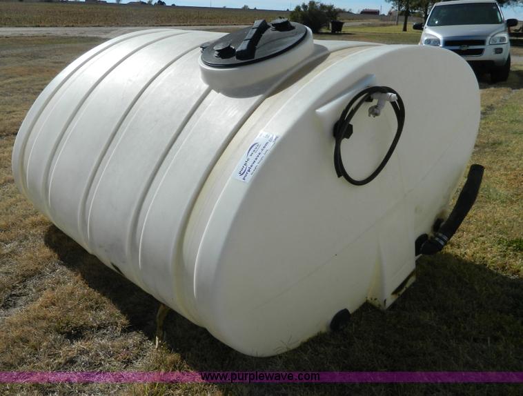 Poly oval liquid tank in Great Bend, KS Item J5240 sold Purple Wave