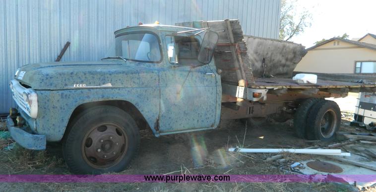 image for item J5242 1958 Ford flatbed truck