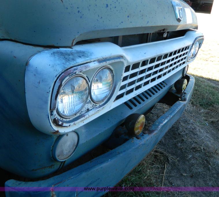 image for item J5242 1958 Ford flatbed truck