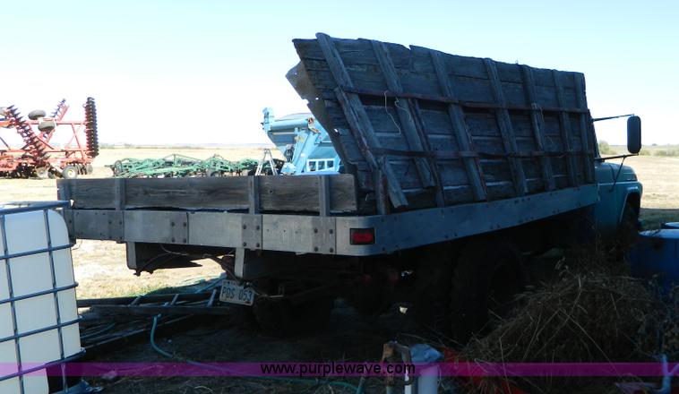 image for item J5242 1958 Ford flatbed truck