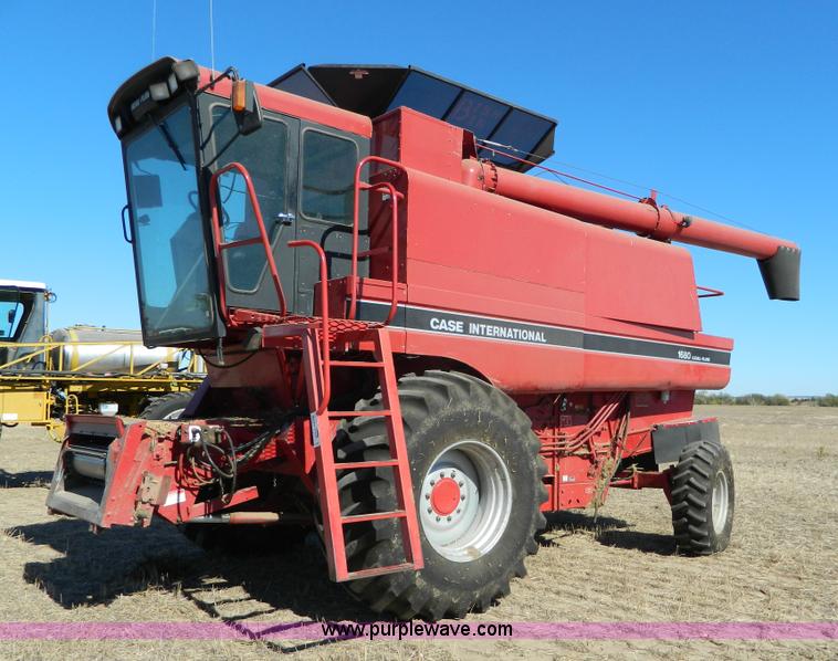 image for item J5245 1992 Case IH 1680 combine