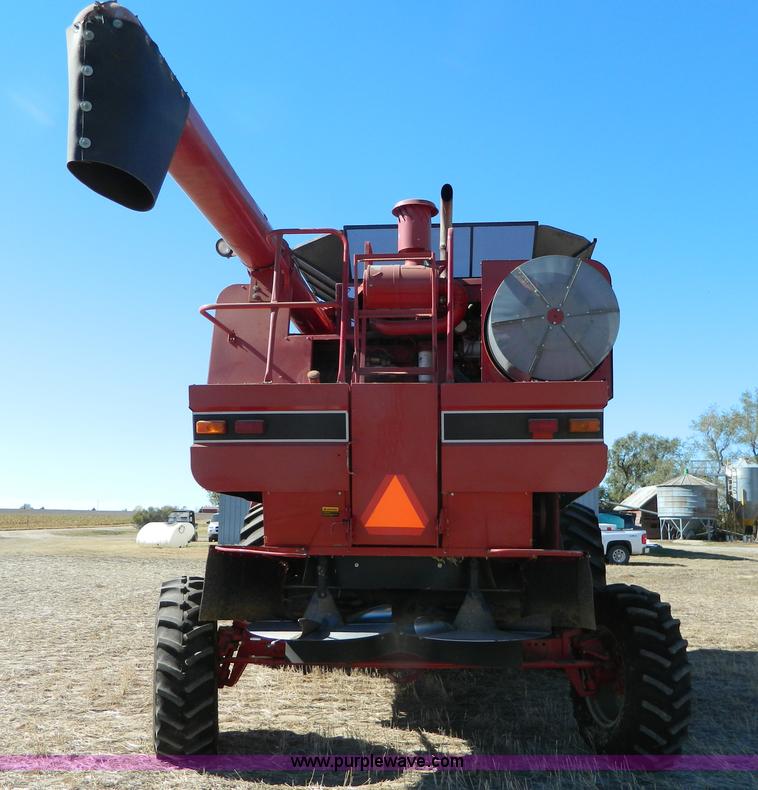 image for item J5245 1992 Case IH 1680 combine