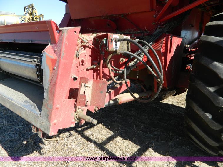 image for item J5245 1992 Case IH 1680 combine