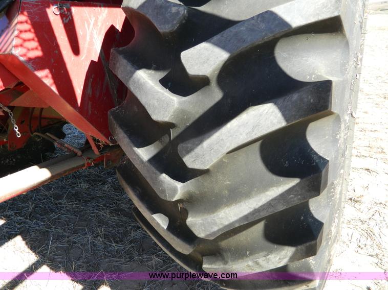 image for item J5245 1992 Case IH 1680 combine