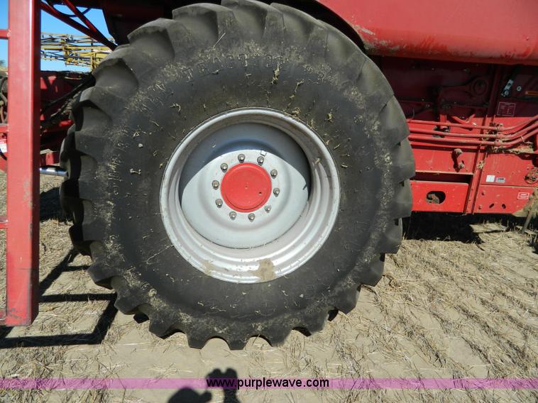 image for item J5245 1992 Case IH 1680 combine