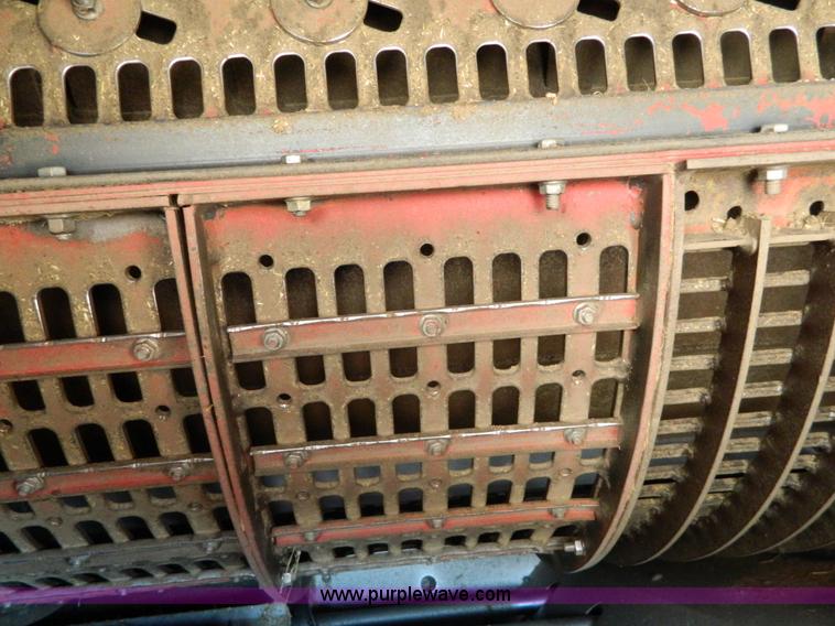 image for item J5245 1992 Case IH 1680 combine