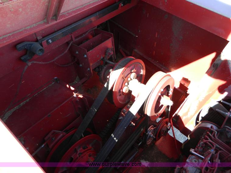 image for item J5245 1992 Case IH 1680 combine