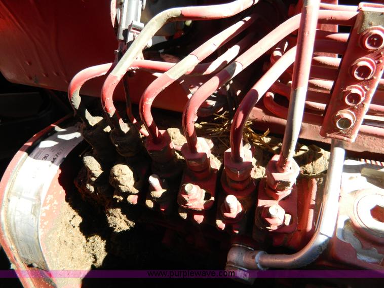 image for item J5245 1992 Case IH 1680 combine