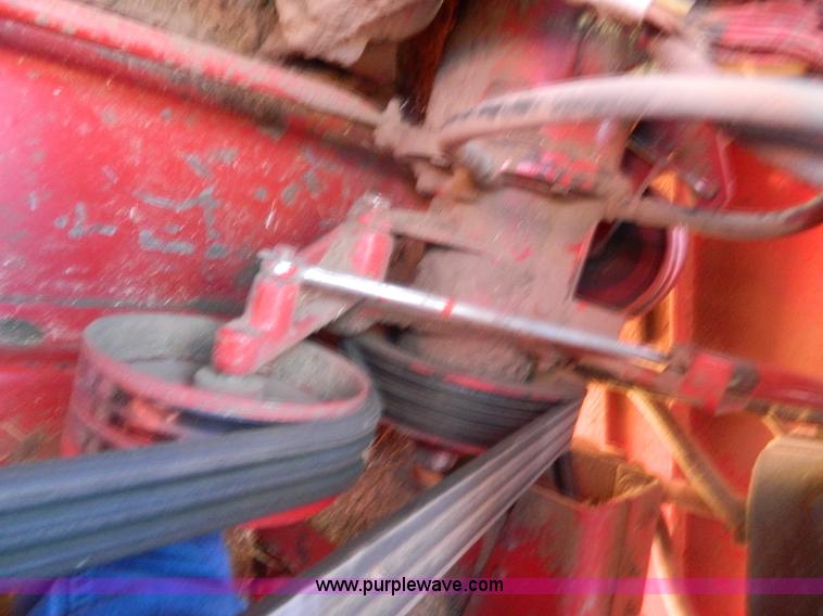 image for item J5245 1992 Case IH 1680 combine