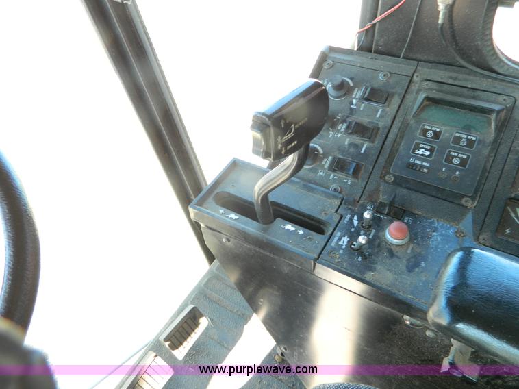 image for item J5245 1992 Case IH 1680 combine