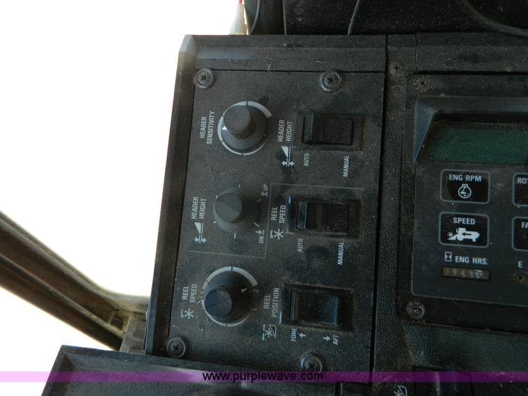 image for item J5245 1992 Case IH 1680 combine