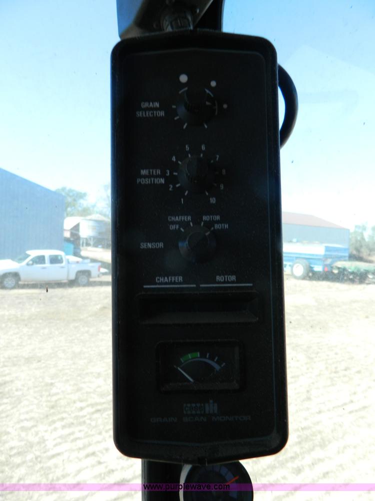 image for item J5245 1992 Case IH 1680 combine