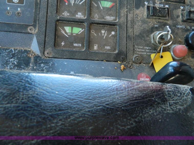 image for item J5245 1992 Case IH 1680 combine