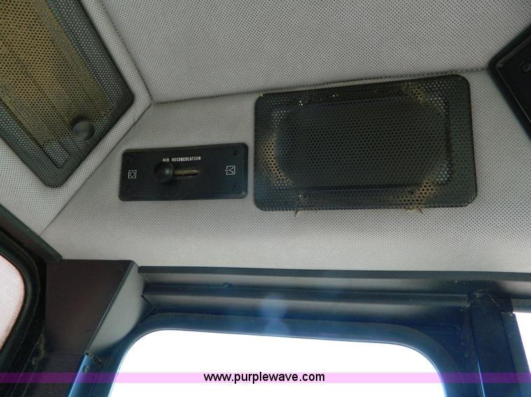 image for item J5245 1992 Case IH 1680 combine