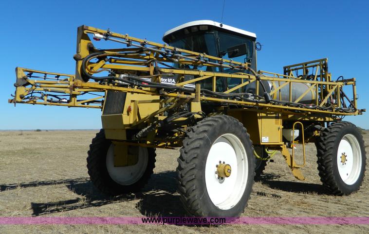 image for item J5246 1995 Ag-Chem RoGator 854 self-propelled sprayer
