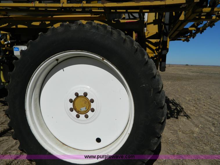 image for item J5246 1995 Ag-Chem RoGator 854 self-propelled sprayer