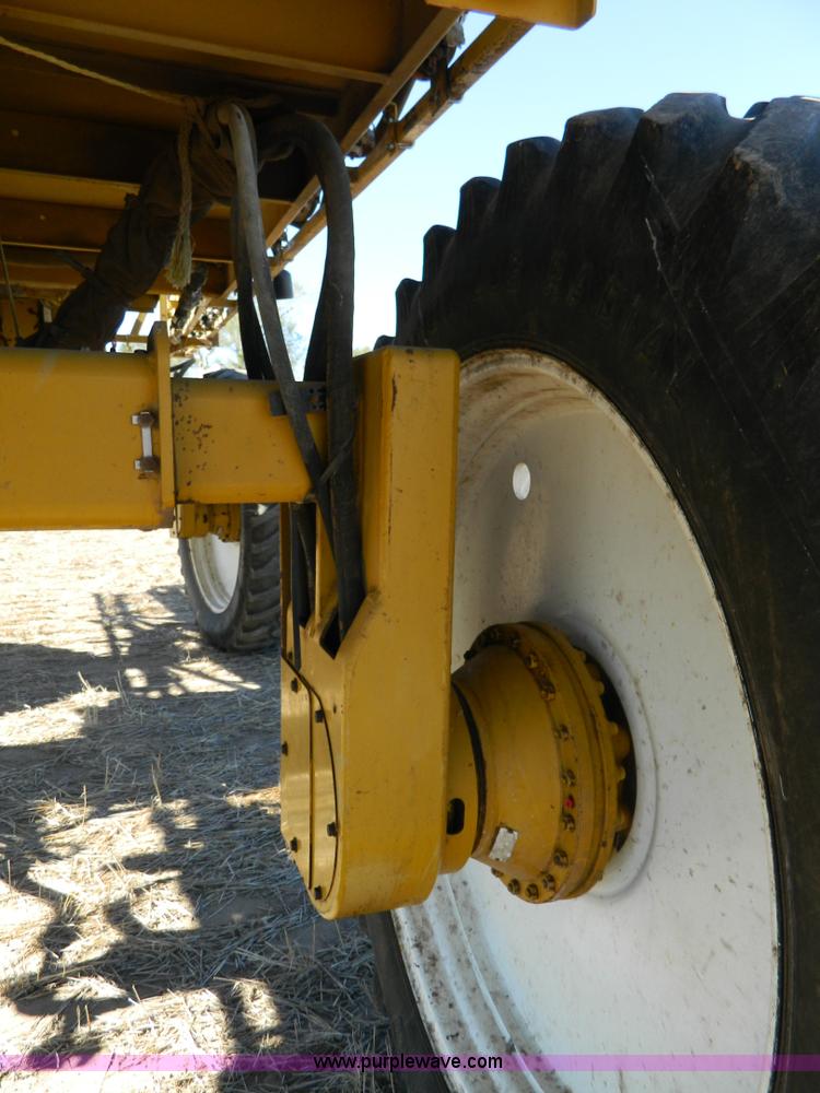 image for item J5246 1995 Ag-Chem RoGator 854 self-propelled sprayer