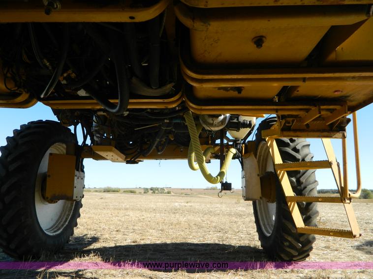 image for item J5246 1995 Ag-Chem RoGator 854 self-propelled sprayer