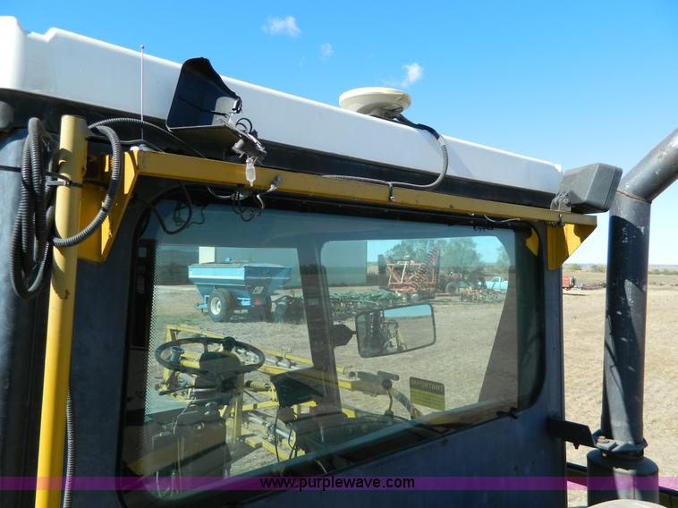 image for item J5246 1995 Ag-Chem RoGator 854 self-propelled sprayer
