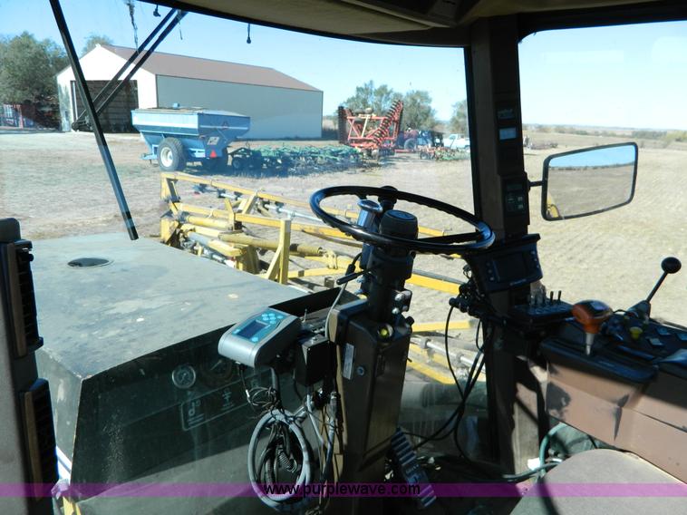 image for item J5246 1995 Ag-Chem RoGator 854 self-propelled sprayer