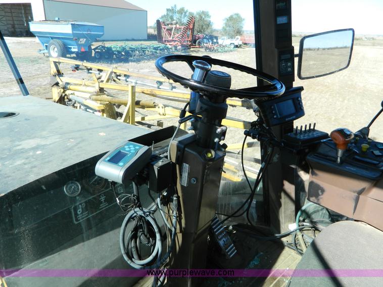 image for item J5246 1995 Ag-Chem RoGator 854 self-propelled sprayer