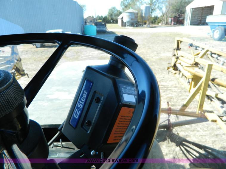 image for item J5246 1995 Ag-Chem RoGator 854 self-propelled sprayer