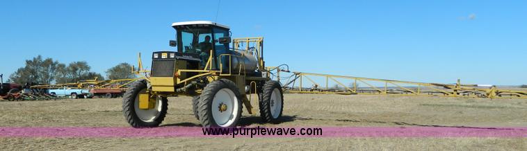 image for item J5246 1995 Ag-Chem RoGator 854 self-propelled sprayer