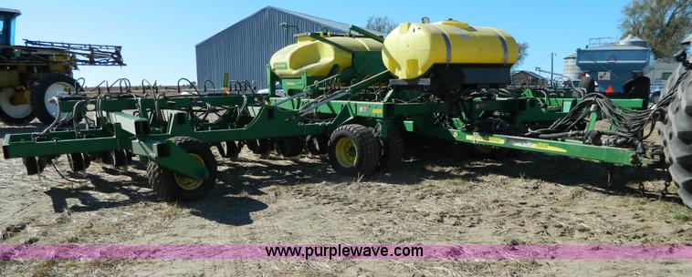 image for item J5247 John Deere 1890 grain drill