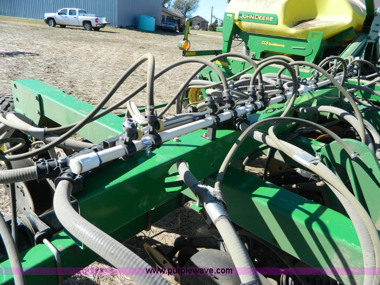 image for item J5247 John Deere 1890 grain drill