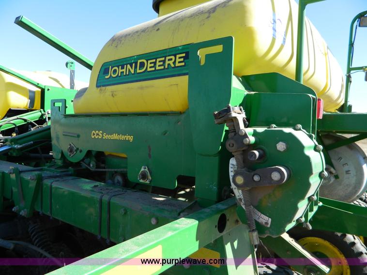 image for item J5247 John Deere 1890 grain drill