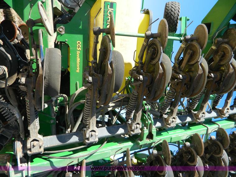 image for item J5247 John Deere 1890 grain drill