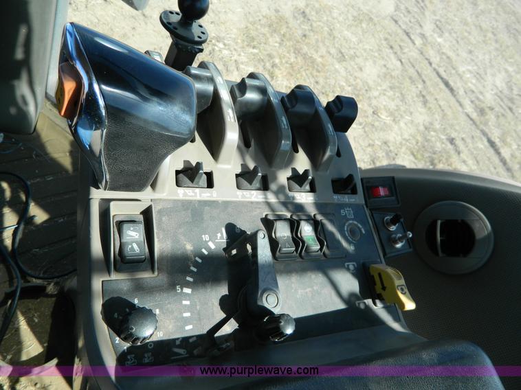 image for item J5248 2001 Case IH MX240 MFWD tractor