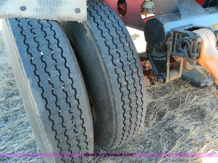 image for item J5249 1980 Doonan single hopper grain trailer