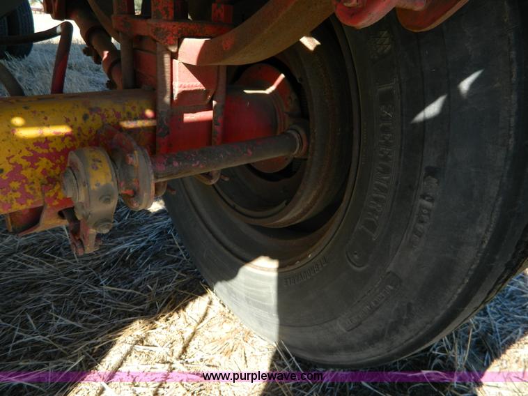 image for item J5249 1980 Doonan single hopper grain trailer