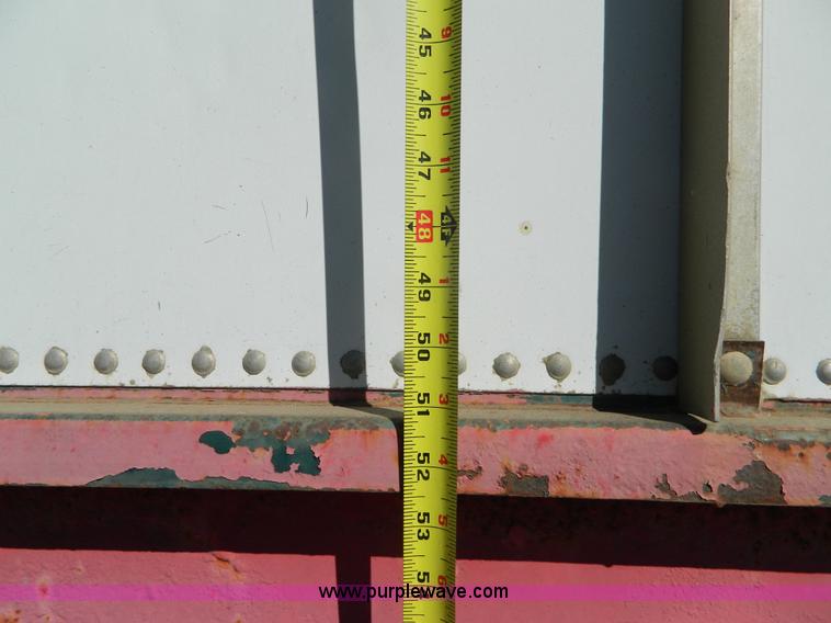 image for item J5249 1980 Doonan single hopper grain trailer