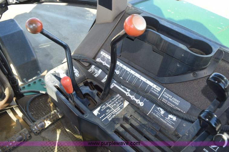 image for item J8488 1989 John Deere 4555 tractor