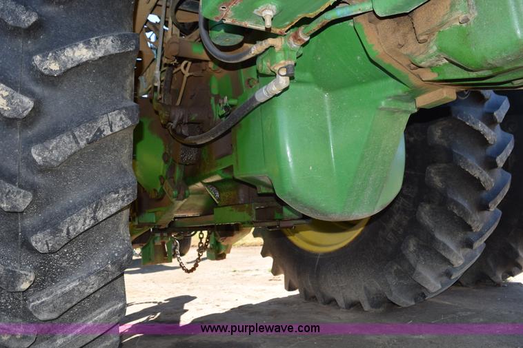 image for item J8488 1989 John Deere 4555 tractor