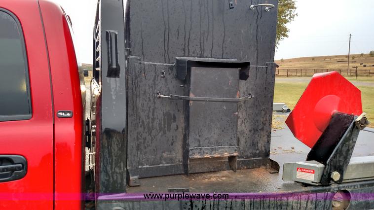 image for item K1245 2014 DewEze 778 bale bed