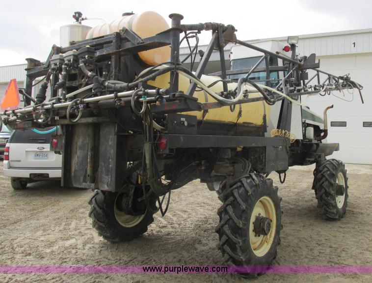 image for item K2229 Wilmar Xplorer 6200 self-propelled sprayer