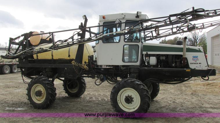 image for item K2229 Wilmar Xplorer 6200 self-propelled sprayer