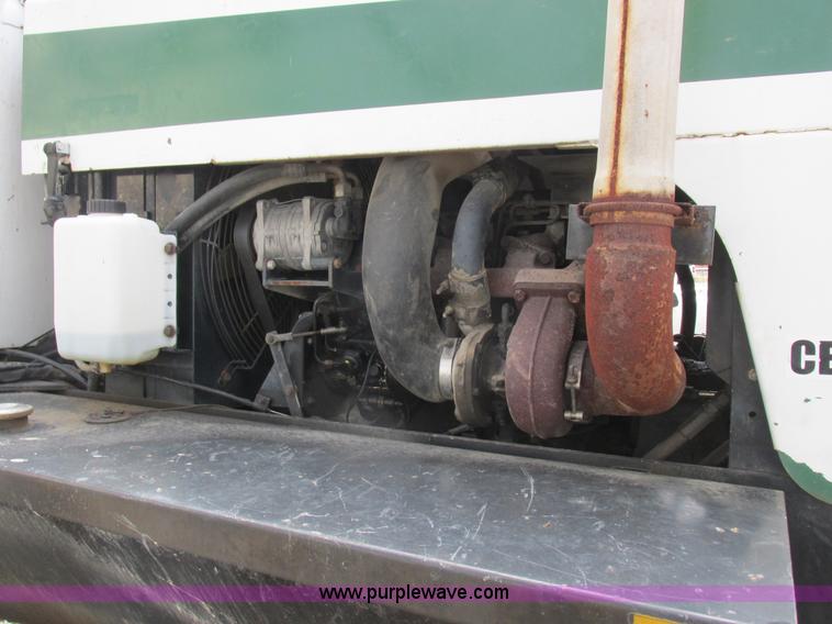 image for item K2229 Wilmar Xplorer 6200 self-propelled sprayer