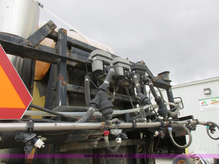 image for item K2229 Wilmar Xplorer 6200 self-propelled sprayer